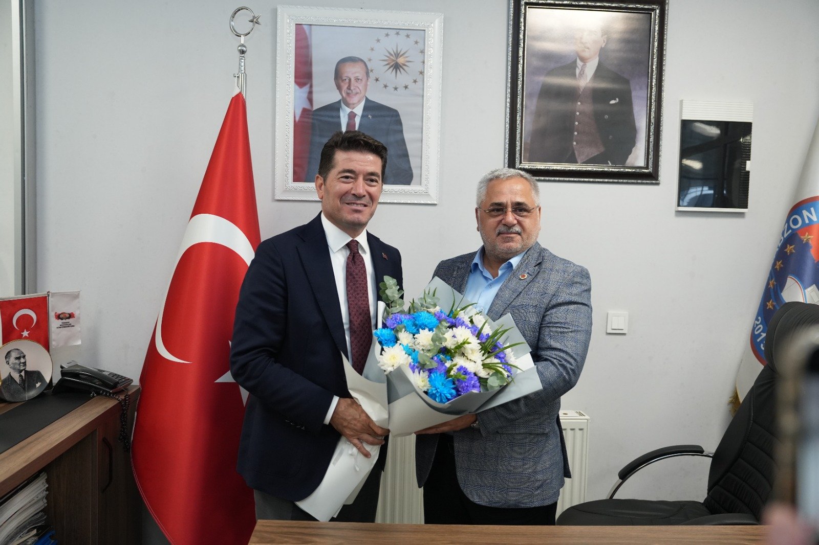 BAŞKAN KAYA, AKTÜRK’E TEBRİK ZİYARETİNDE BULUNDU