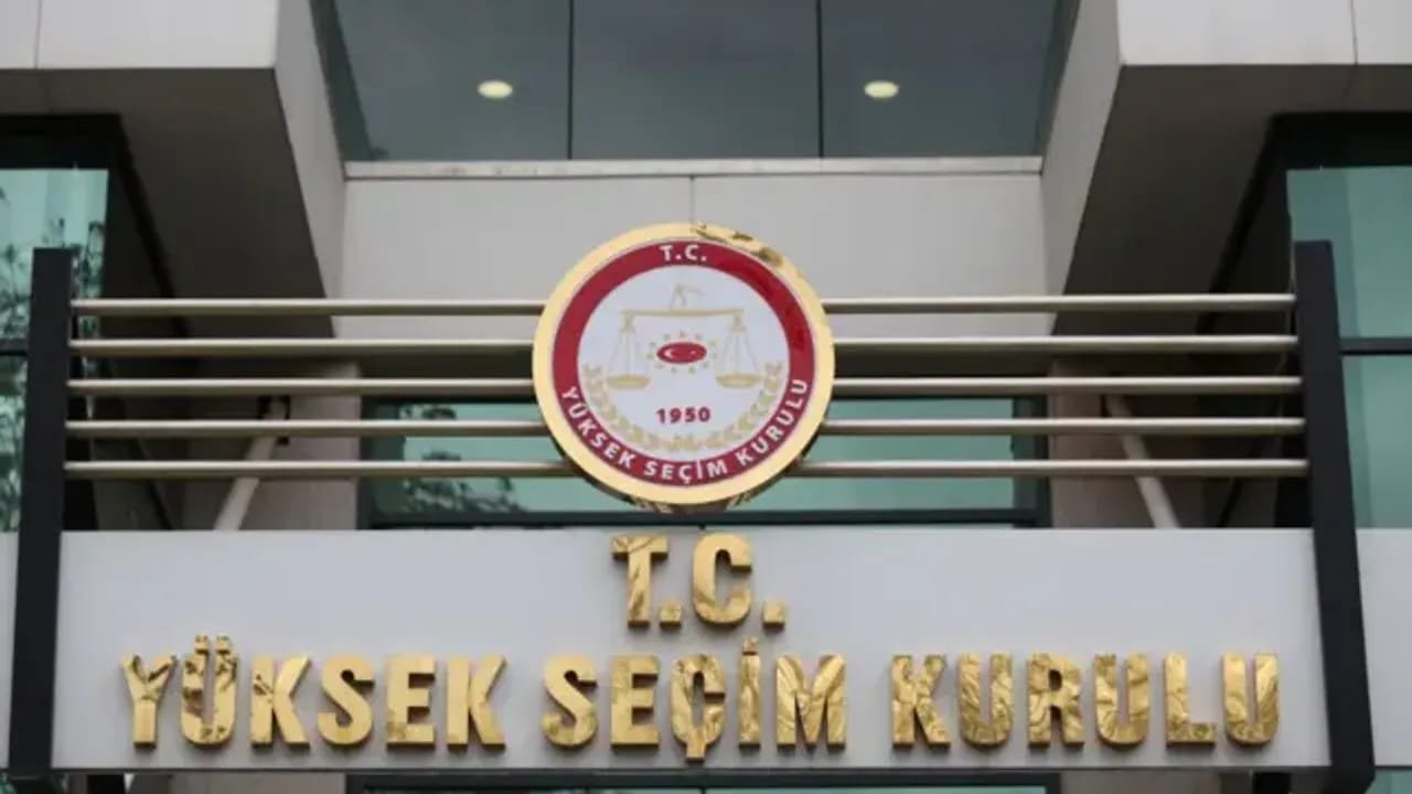 YSK, CHP İSTANBUL İL KONGRESİNİN DEVAMINA KARAR VERDİ