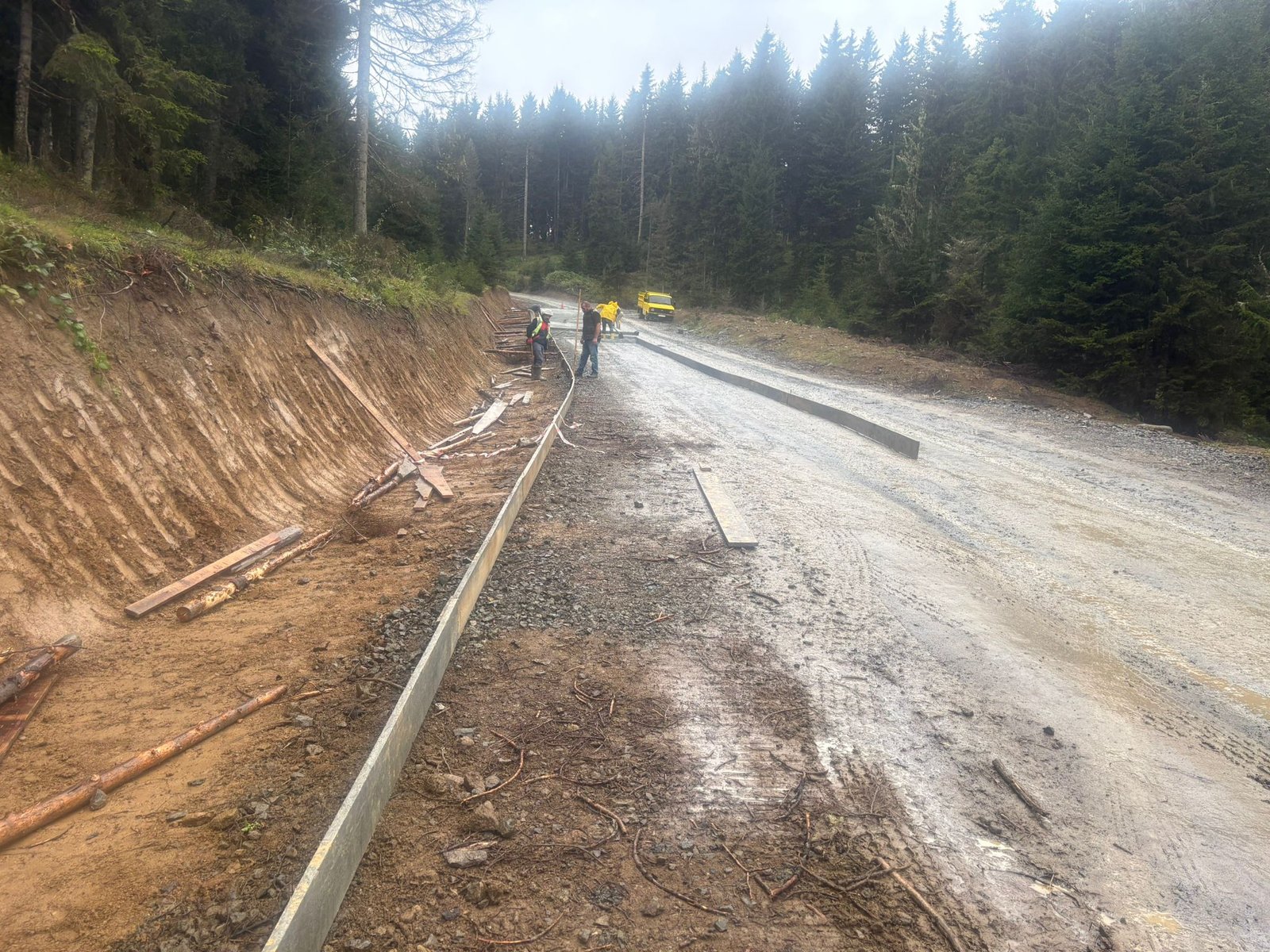 YAYLA YOLLARINDAKİ SORUNLAR ÇÖZÜLÜYOR