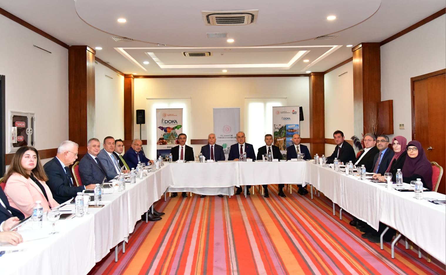 VALİ AZİZ YILDIRIM DOK’NIN 172’NCİ YÖNETİM KURULU TOPLANTISINA KATILDI