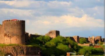 TARİHTEN GELEN “AMED” ADI, SİYASETEN YOK SAYILAMAZ! Doç. Dr. Mehmet Yıldızlar yazdı