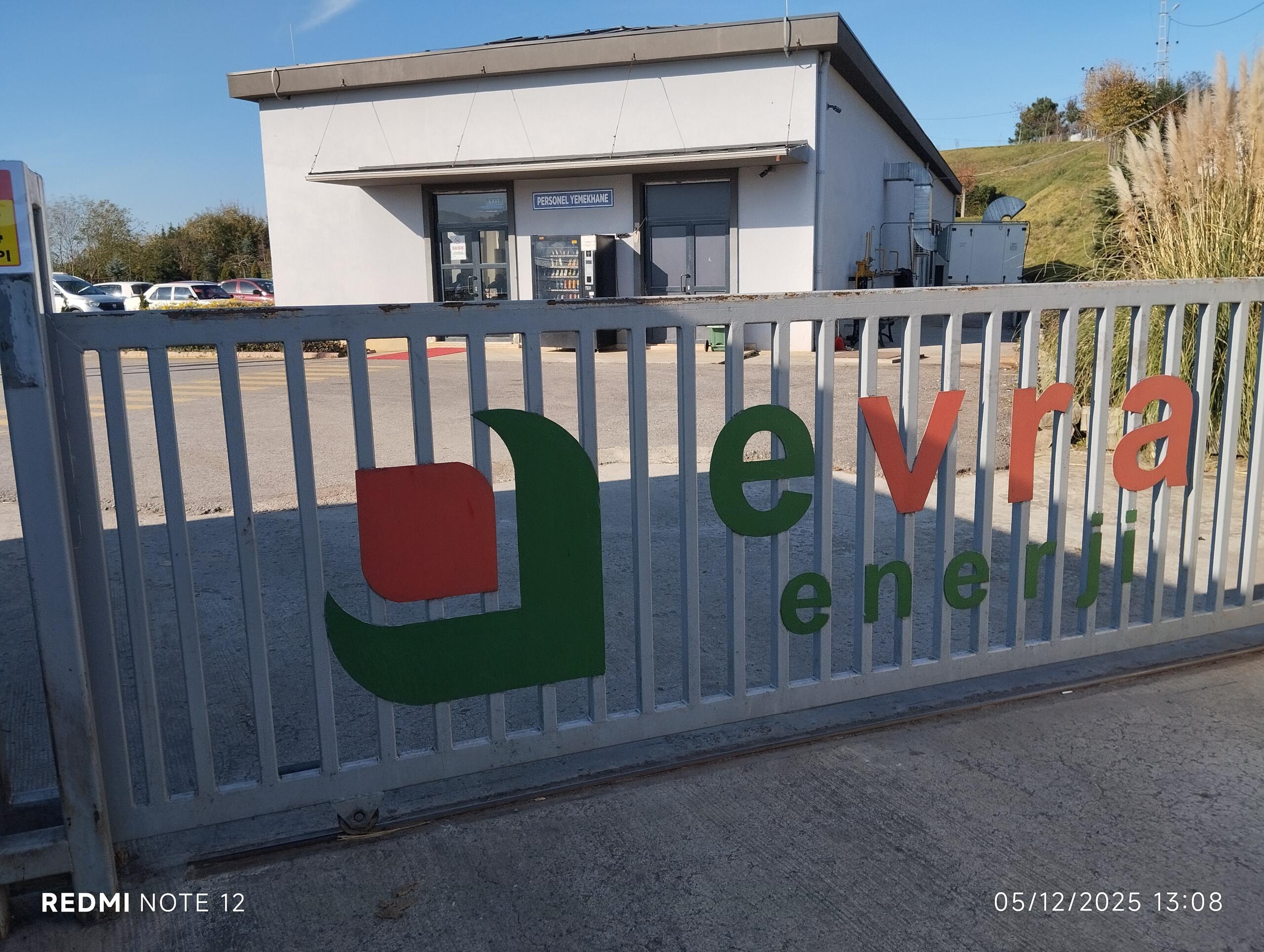 ÇÖPÜN DEĞİL, SÖMÜRÜNÜN KOKUSU Süleyman Hacıbektaşoğlu yazdı